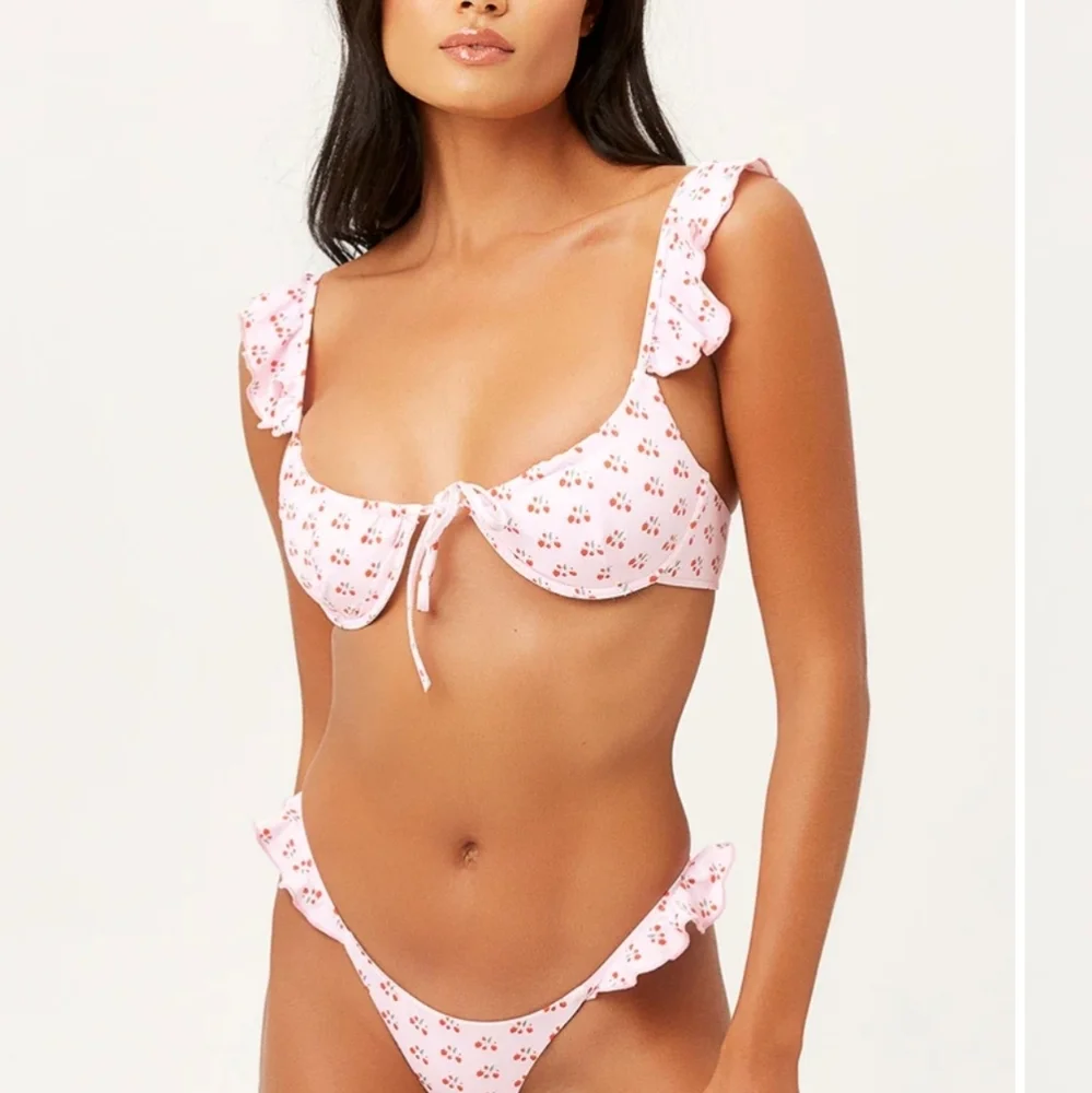 New!Frankie's Bikinis‎ Baby Berry Birdie Ruffle Bikini Top